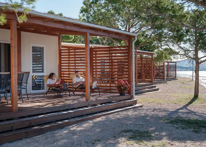 Amadria Park Deluxe Mobile Home