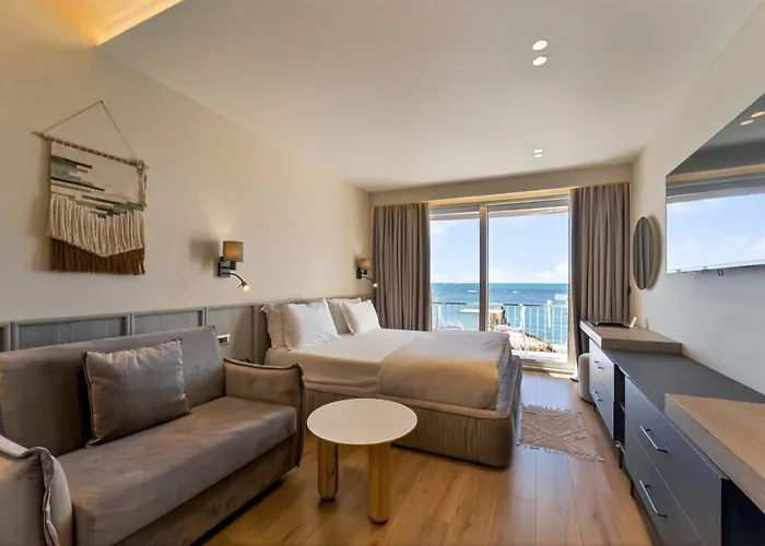 Aragosta Hotel Durrës