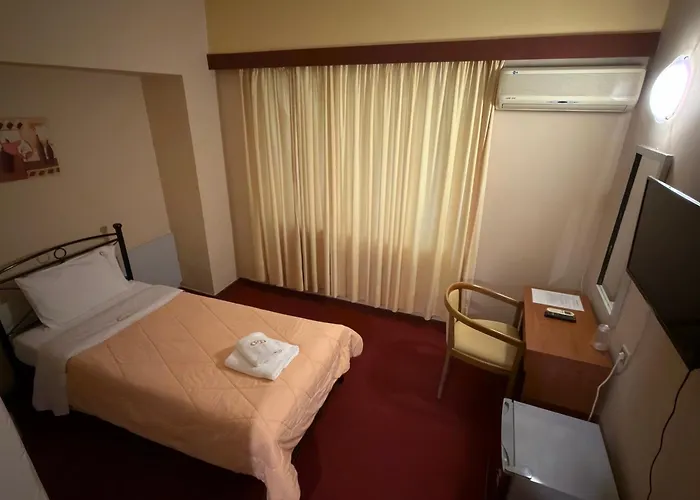 Cavo D' Oro Hotel Pireu