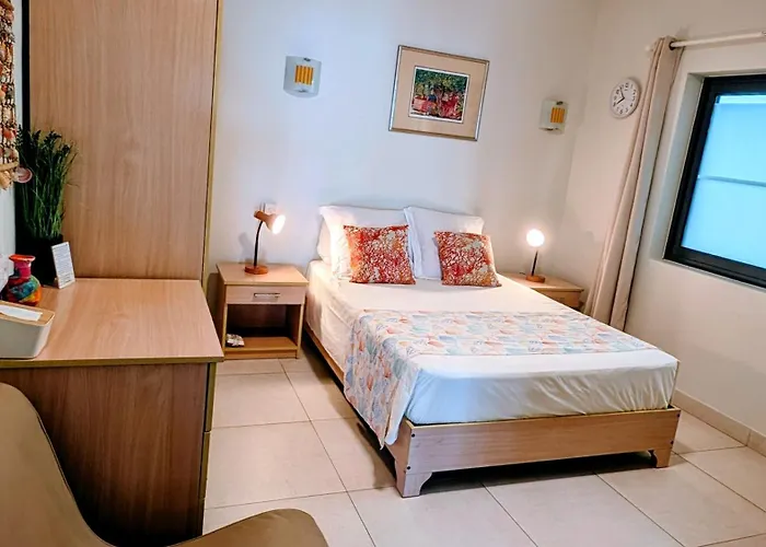 Blue Beryl Guest House Blue Bay