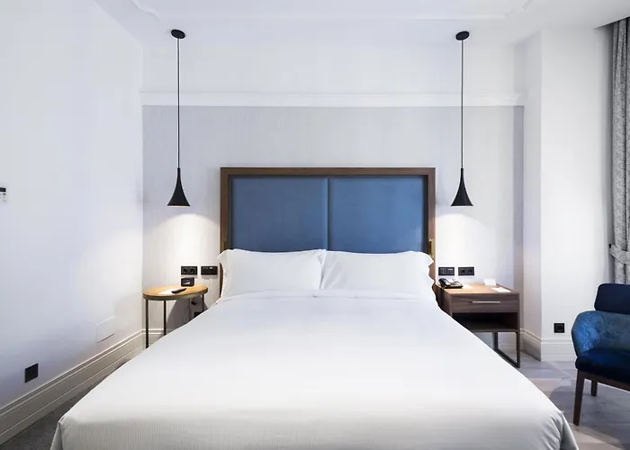 Doubletree By Hilton Madrid-Prado Hotel