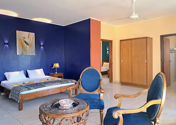 Thebes Hotel