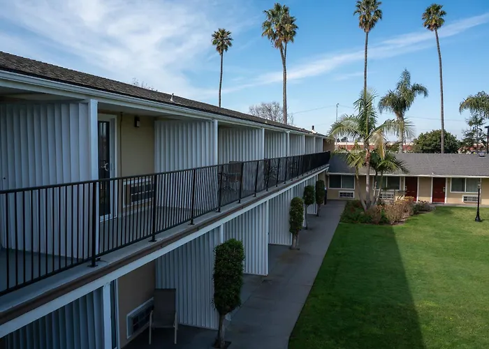 Travelodge By Wyndham Santa Maria