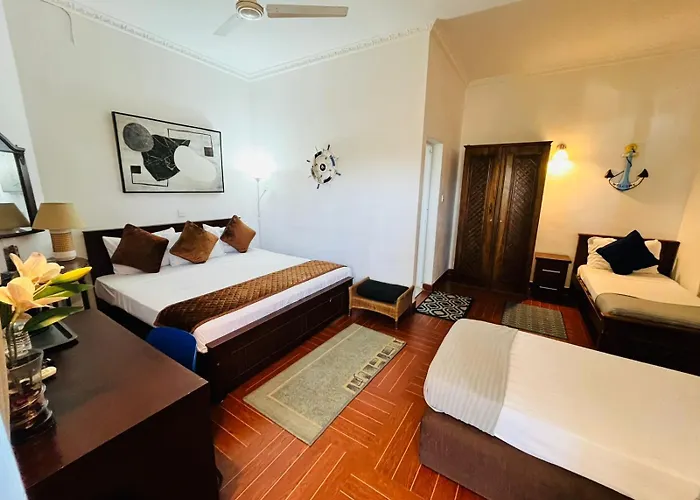 The Ocean Pearl Hotel Negombo