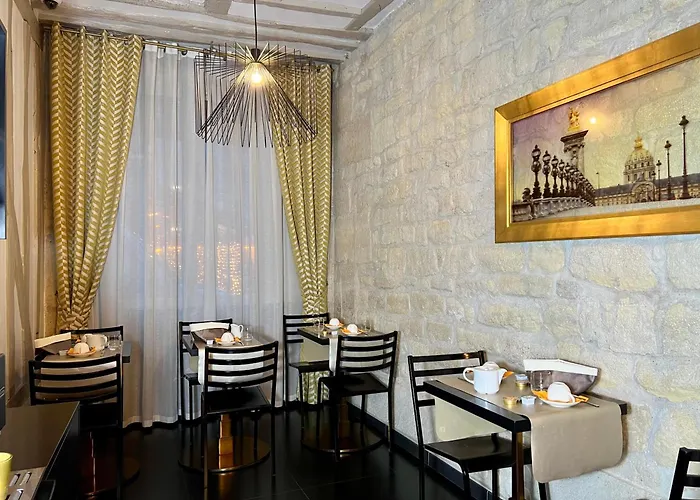 Pratic Hotel Parigi