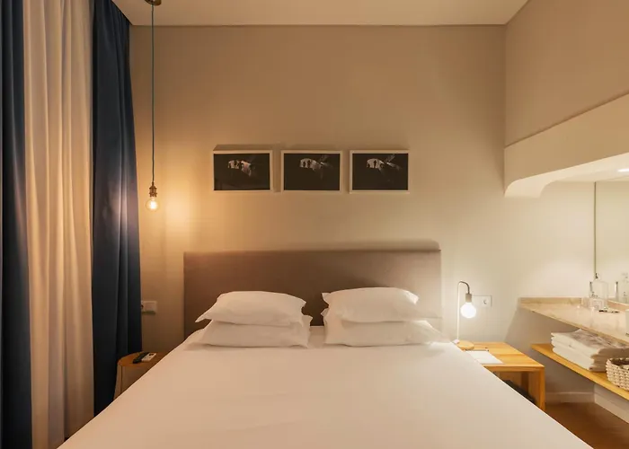 Esqina Urban Lodge Lisbona