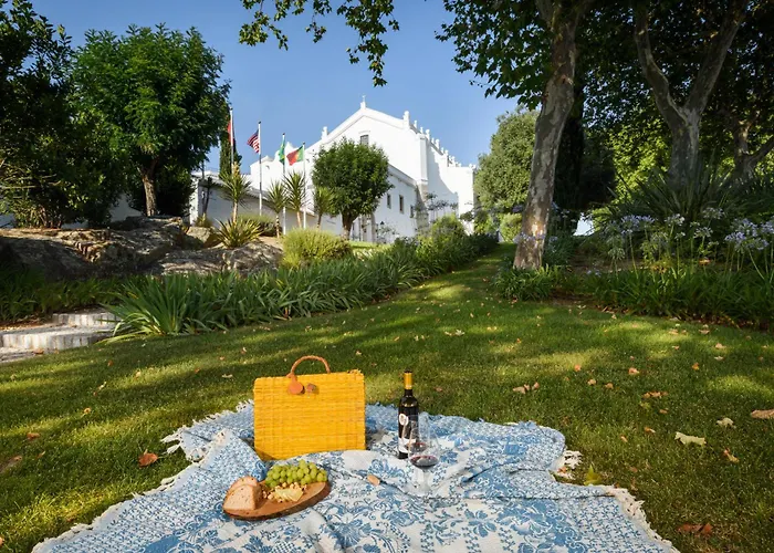 Convento do Espinheiro, Historic Hotel&Spa