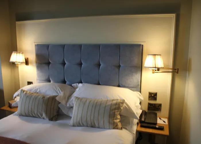 Castle Hotel