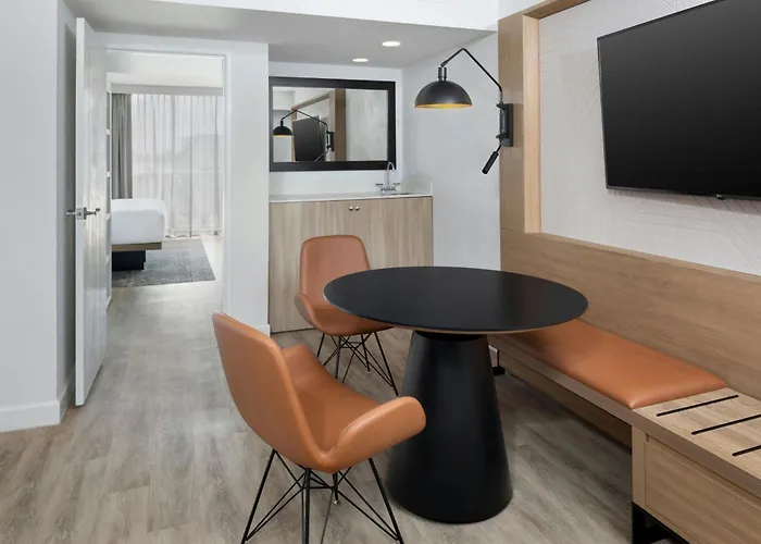 Sheraton Suites Fort Lauderdale At Cypress Creek