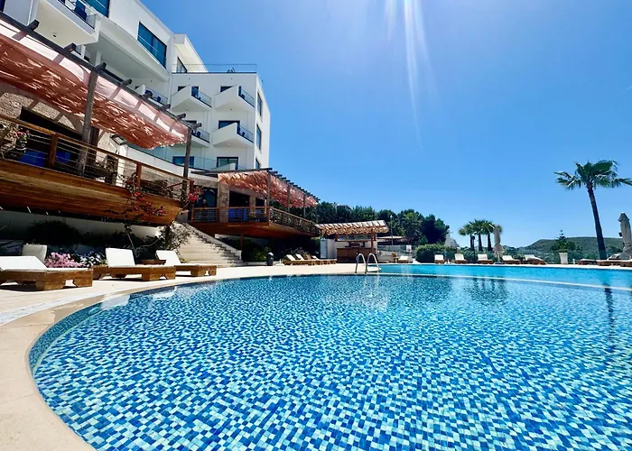Harbour Hotel Sarandë