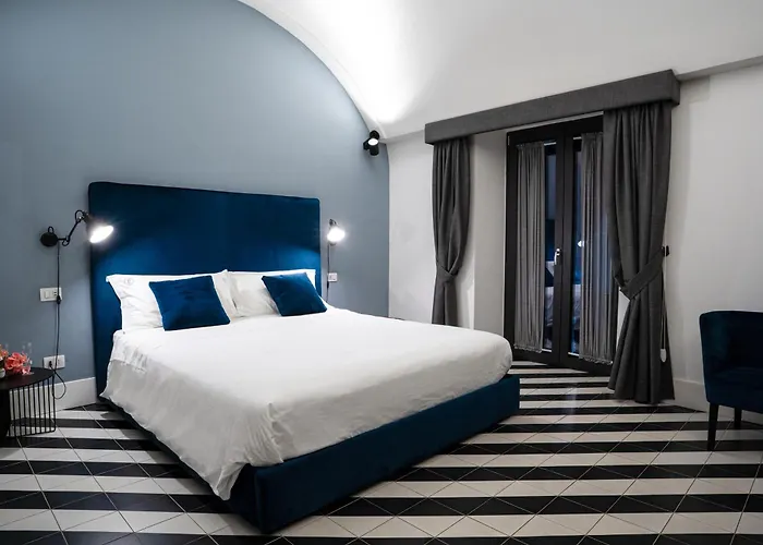 Suite Pulcinella- Lp Suite In Naples Hystorical Centers