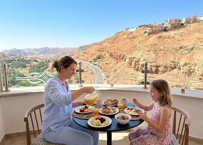Petra Canyon Hotel Wadi Musa