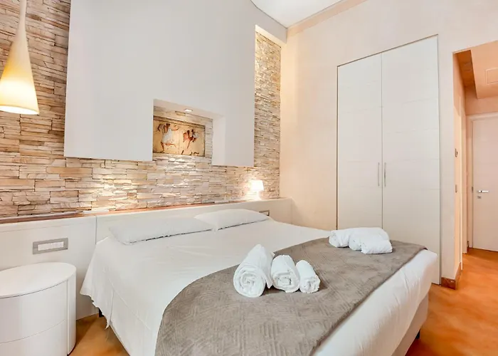 Aurora Garden Lodging - Rooms & Apartment Firenze