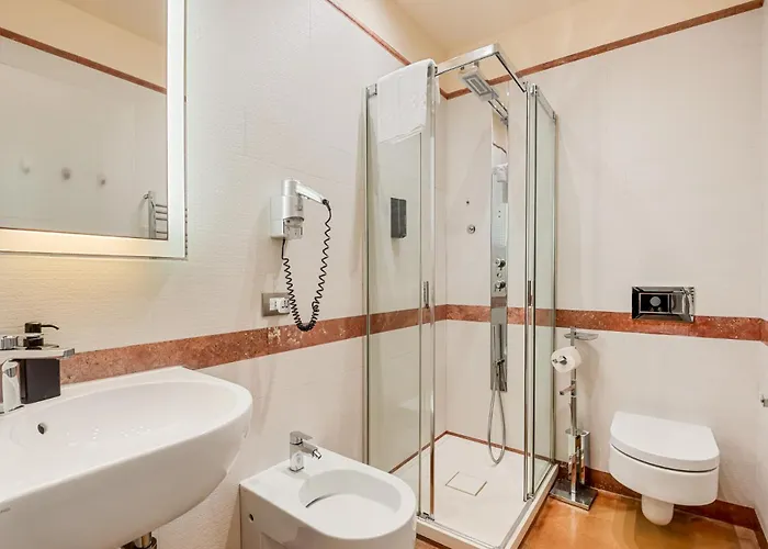 Aurora Garden Lodging - Rooms & Apartment Firenze