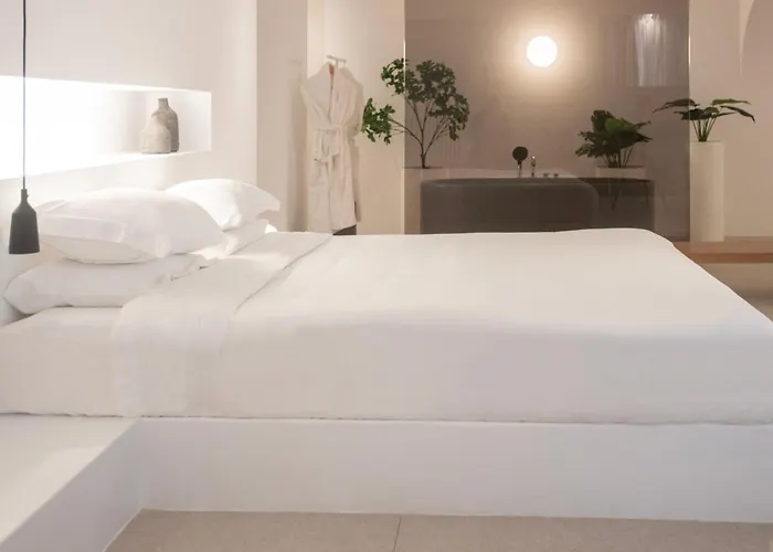 Lilium Hotel Santorini