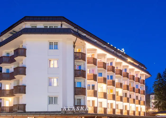 Hotel Alaska Cortina