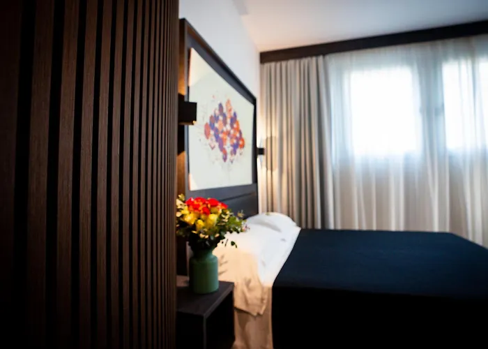 Twentyone Hotel