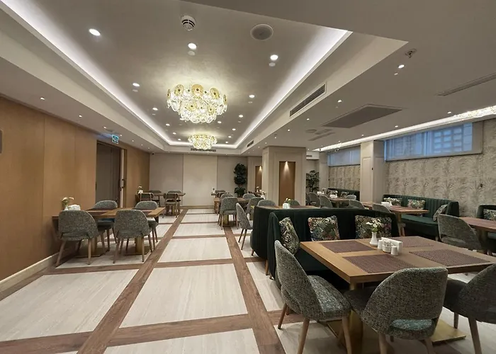 Grand Hilarium Hotel