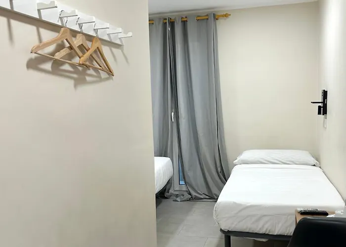 Be Ramblas Guest House