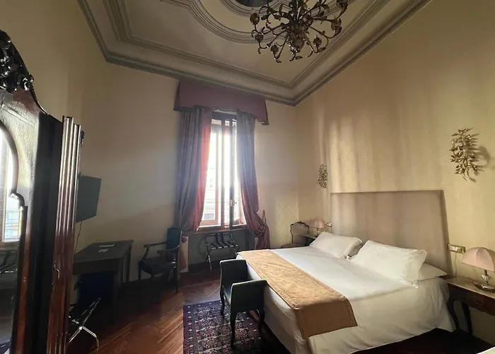 Affreschi Su Roma Luxury B&B