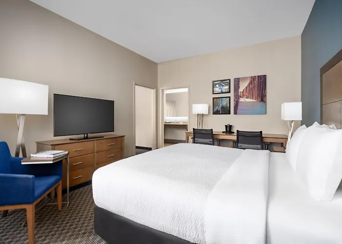 La Quinta Inn & Suites By Wyndham Chicago Downtown