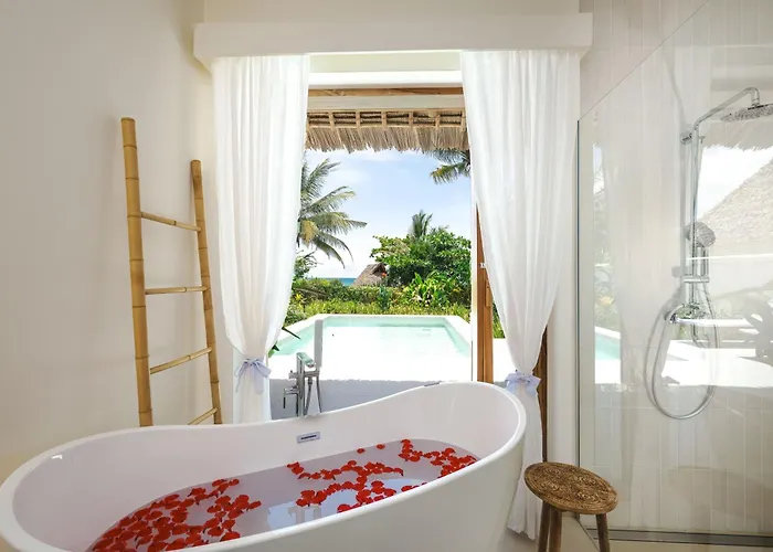Zanzi Resort Private Paradise