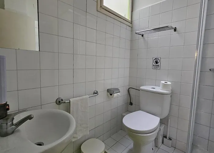 Central And Basic Universitat For Young Hostel