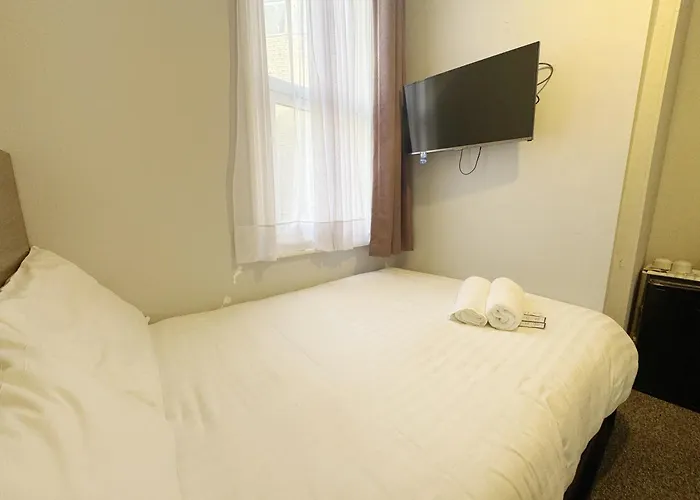 Plaza Hotel London