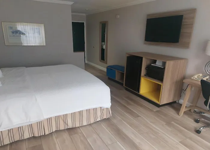 Days Inn & Suites By Wyndham Mountain View