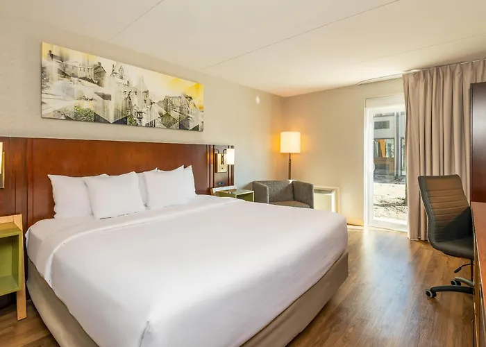 Comfort Inn West