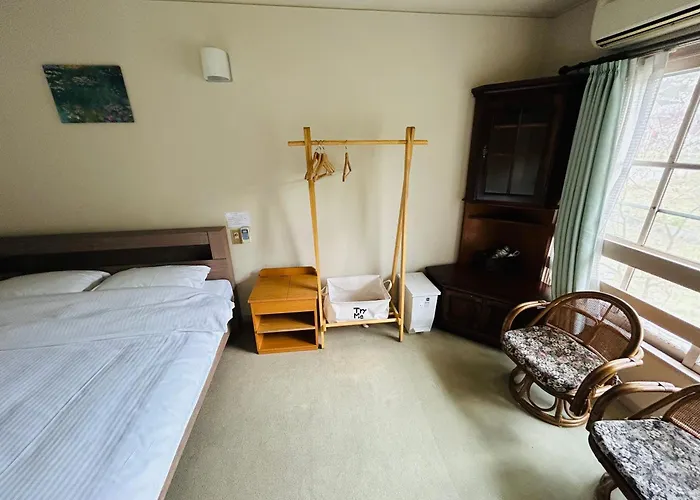 Bed and Breakfast Hakuba Snow Fox