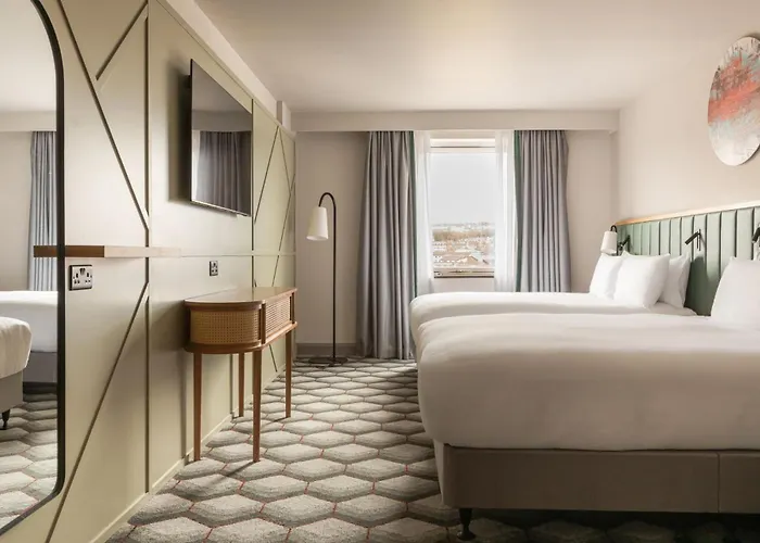City Hotel
