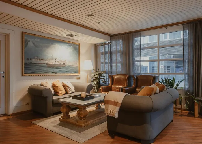 Home Hotel With Tromsø
