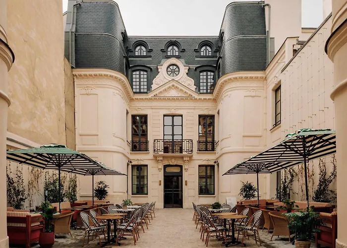 Le Jardin de Verre by Locke Paris