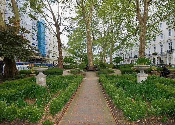 Hyde Park Court Hotel