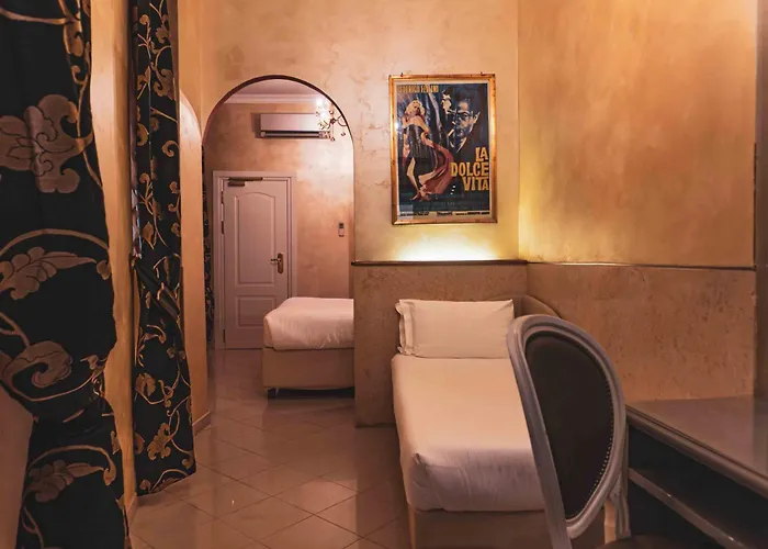 Hotel Fellini A Fontana Di Trevi