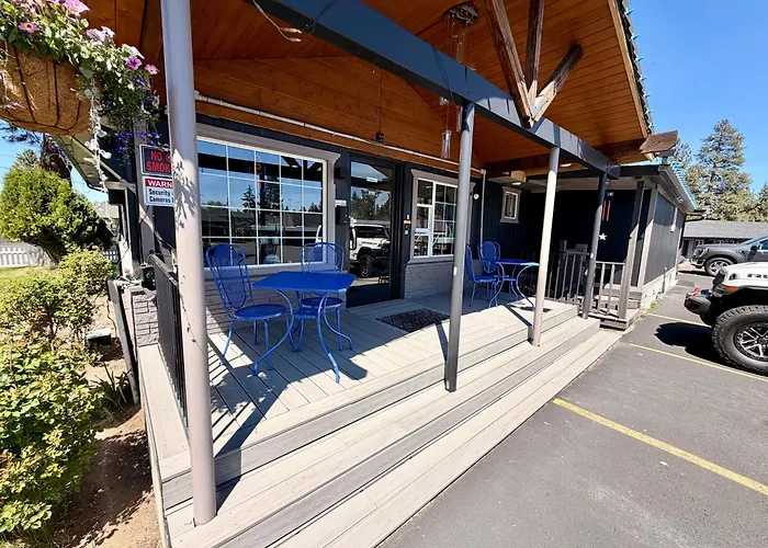 Cascade Lodge