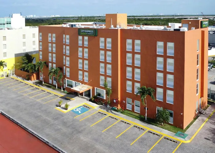 City Express Junior By Marriott Cancún