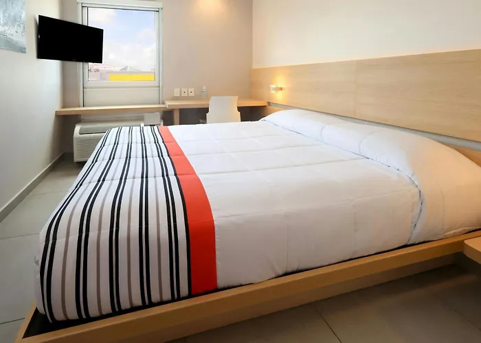 City Express Junior By Marriott Cancún