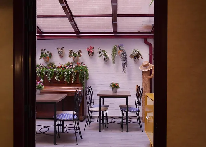 Hostal 4C Cuatro Caminos