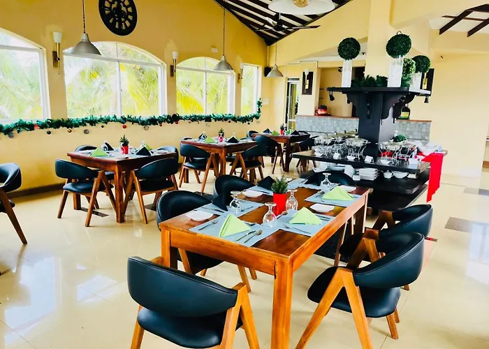 The Ocean Pearl Hotel Negombo