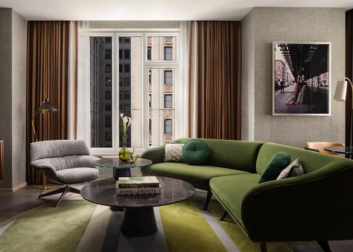 Four Seasons Hotel New York Downtown
