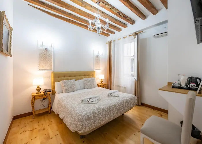 Oriente Palace Apartments Madrid