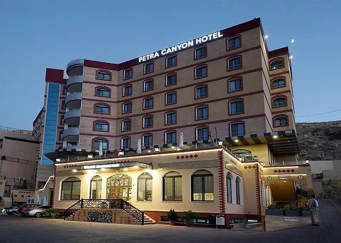 Petra Canyon Hotel Wadi Musa