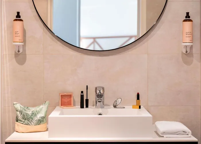 Mercure Rouen Centre Champ De Mars