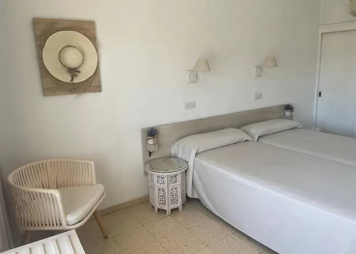 Hostal Roberto Palmanova