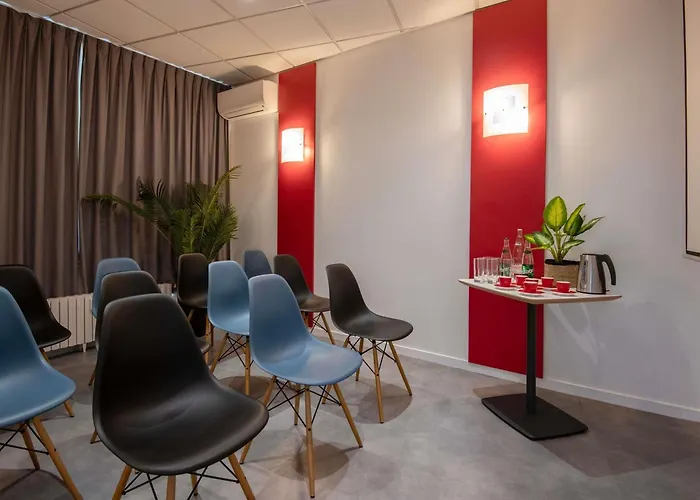 Ibis Cannes Plage La Bocca