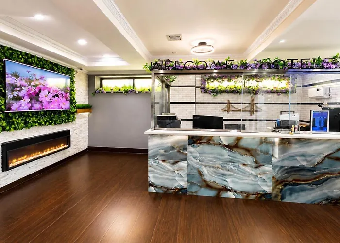 Hotel Pergola Jamaica JFK