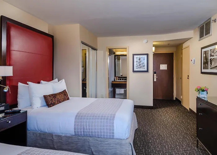Beacon Hotel&Corporate Quarters