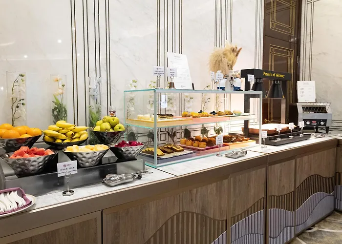 Donghu Collection Hotel